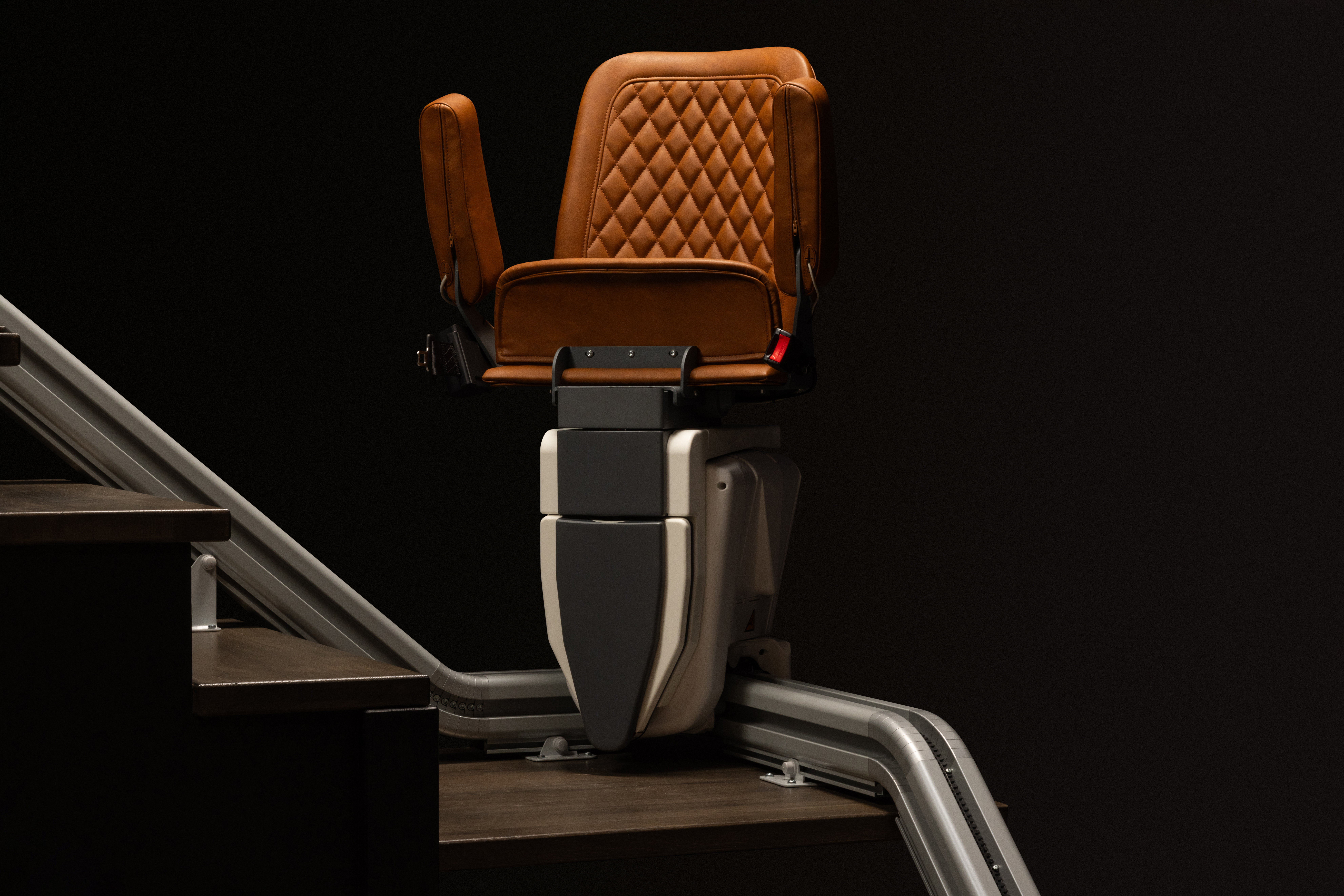 UP Apex stoltrapphiss från Devi Lifts