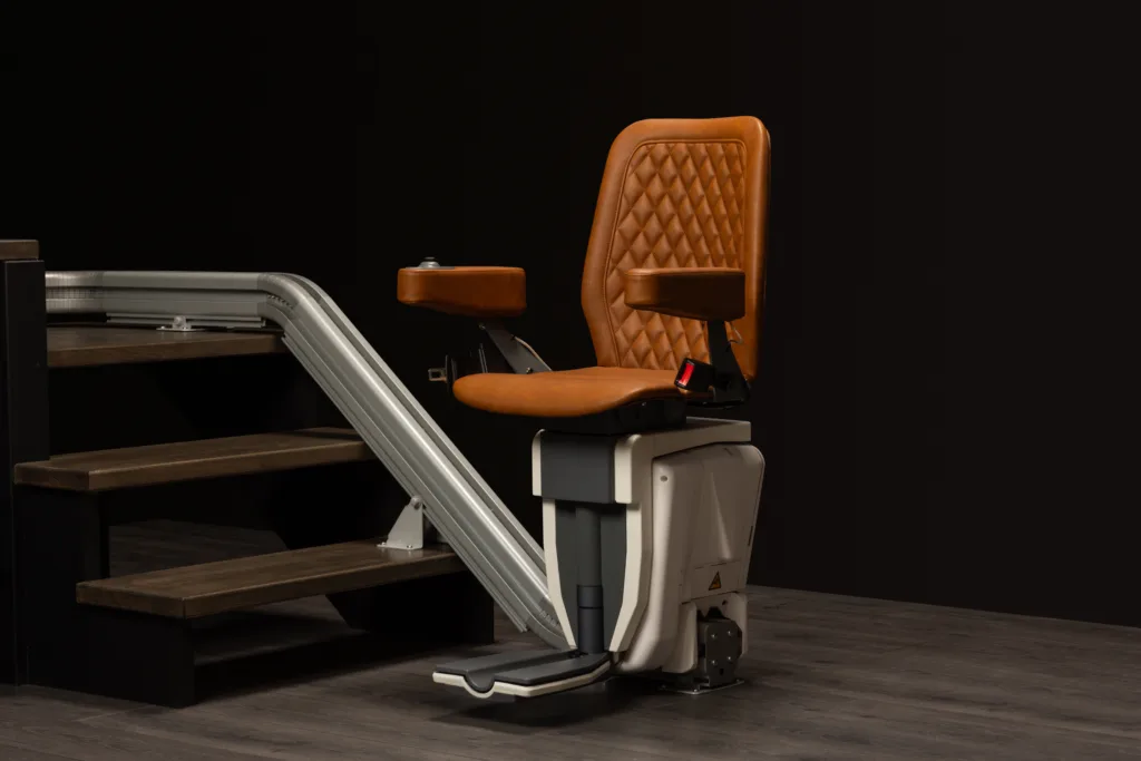 Stoltrapphissen UP installeras available Sydhiss